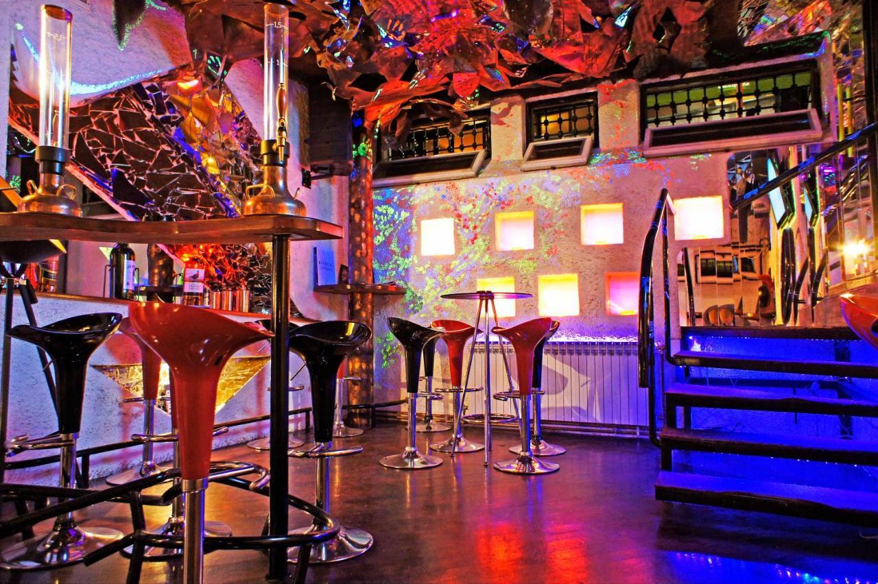 Hostel Scandic Saraybosna Dış mekan fotoğraf